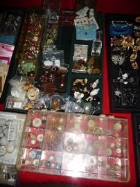 DOLL HOUSE MINIATURES