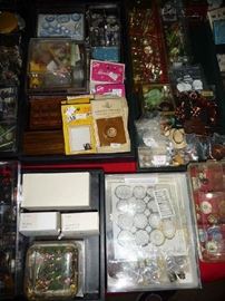 DOLL HOUSE MINATURES