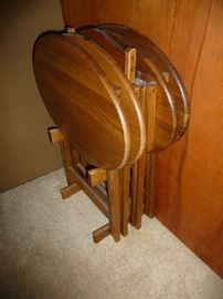 WOOD TV TRAY TABLE SET