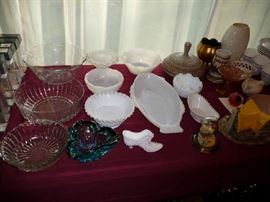 GLASSWARE, MILK GLASS, DECOR