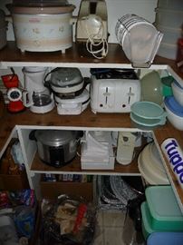 SMALL KITCHEN APPLIANCES