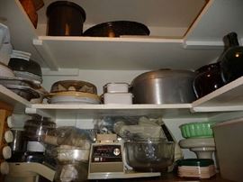 SMALL KITCHEN APPLIANCES