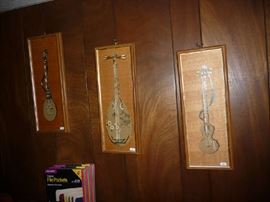 WALL DECOR