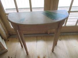 HALF MOON TABLE