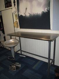 METAL TABLE WITH CHAIR