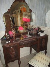 ANTIQUE VANITY