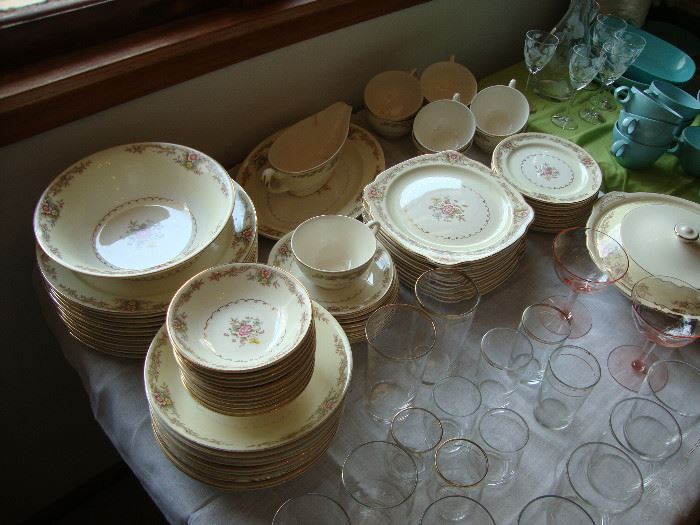 The Paden City Pottery Co. Delmar blossom set of china with serving pieces