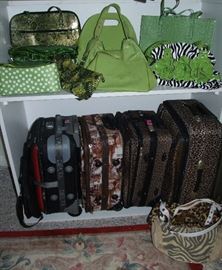 ASSORTED CARRY ON LUGGAGE