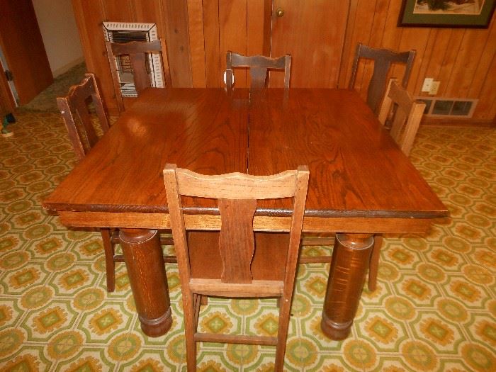 Antique dinette table and 6 matching chairs