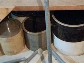 Large amount of crockware