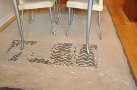 6 x 9 Nepal hand made wool with silk highlights light grey Area Rug