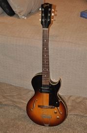 Early Vintage Gibson Electric Guitar (as-is). Model number ES-140T