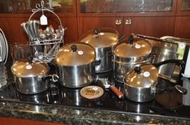 Faberware pots and pans in excellent condition