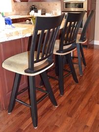 Set of 4 swivel barstools