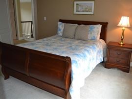 Liberty Furniture queen sleigh bed