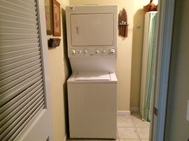 Kenmore Stacked Washer / Dryer