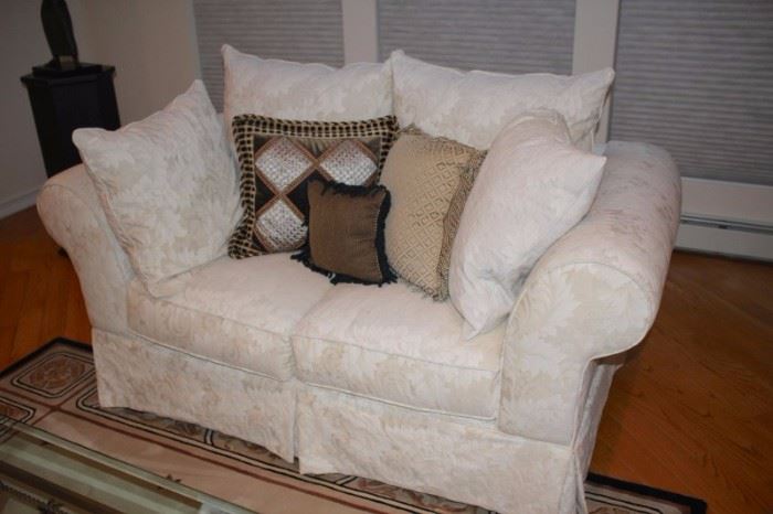 Quality Love Seat with Decorative Pillows