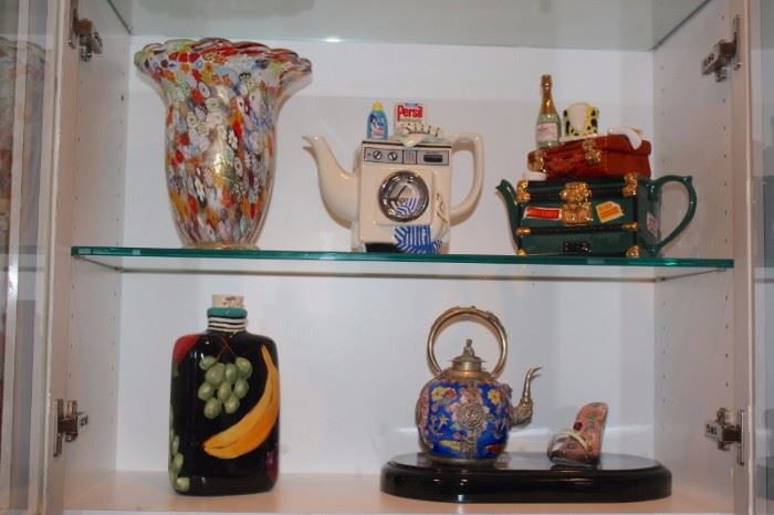 Decorative Pieces Throughout including Collectible Pitchers, Teapots and Vase