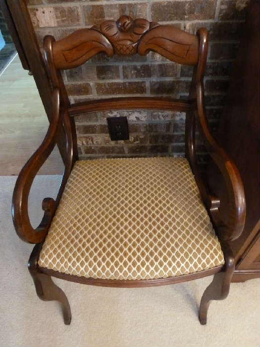One of the six dining room chairs for the Pennsylvania House Traditional Furniture Set made in Lewisburg, PA. $800.00 for Drop Leaf Table, Two Side Tables and Six chairs!