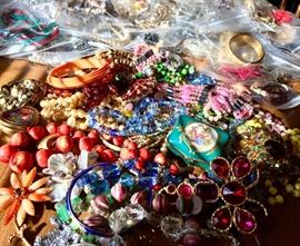 Lots of jewelry including antique cameos, antique and vintage precious metals, jewels, sterling silver pieces.