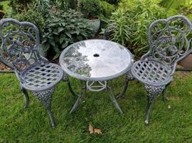 Lovely Victorian Antique Style 3 Piece Garden Patio Chic Hummingbirds Motif Chairs & Glass Top Table Set With Black & Shimmering Gold Accented Cast Metal - Super Condition!
