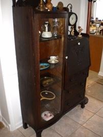 Desk and china cabitet 