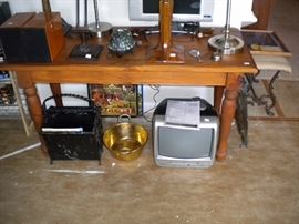 Table, TV/DVD player