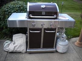Kenmore Elite gas grill  