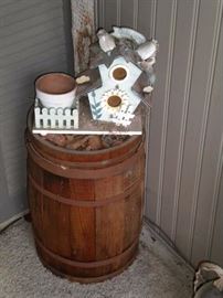 Wood barrel 