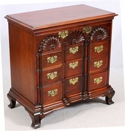 1073 - CHIPPENDALE STYLE MAHOGANY 4 DRAWER CHEST, H 33", W 34"