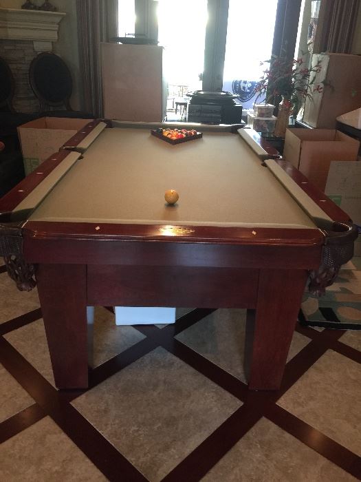 billiard table in excellent condition