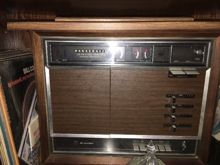 Vintage panisonic stereo with turntable