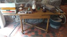 Mid-century pull out table