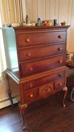 Vintage dresser