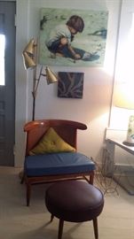 MCM TEAK CHAIR & FOOTSTOOL, BRASS FLOOR LAMP