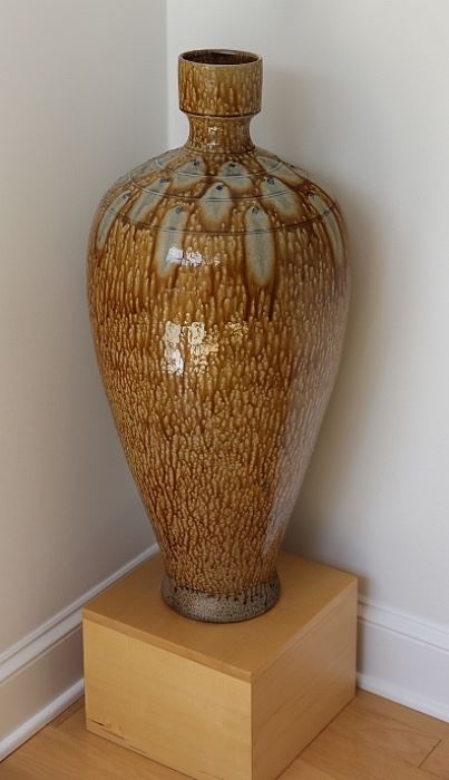 Monumental Mark Hewitt pottery, commissioned by owners