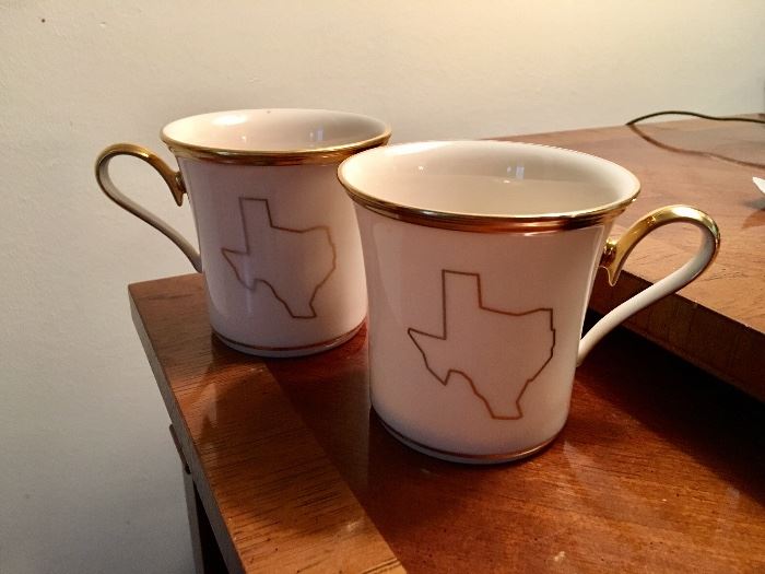 Lenox Texas coffee cups