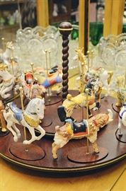 1988 Franklin Mint Treasury of Carousel Rotating Display w/ Porcelain Figurines