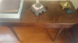 LOVELY SOLID WOOD ANTIQUE DESK