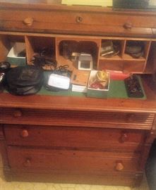 ROLL TOP ANTIQUE DESK