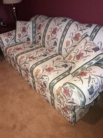STEARNS AND FOSTER FLORAL SLEEPER SOFA