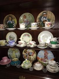 BEAUTIFUL COLLECTIBLE TEACUPS