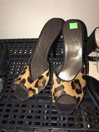 STEWART WEITZMAN HEELS SIZE 6