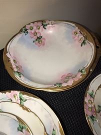 FINE CHINA SET