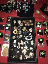 TONS OF COSTUME JEWELRY- PIERCED EARRINGS, RINGS, BROOCHES, CLIP-ON EARRINGS, BRACELETS AND NECKLACES