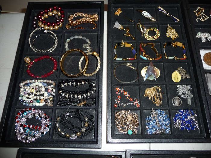 BRACELETS, ROSARIES, PINS