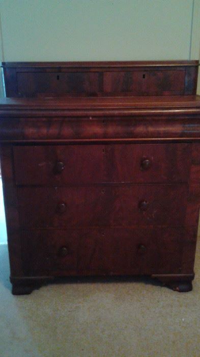 VERY BEAUTIFUL Antique Chest