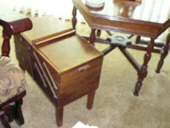 VINTAGE WOODEN SEWING STAND