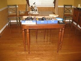 10-legged table