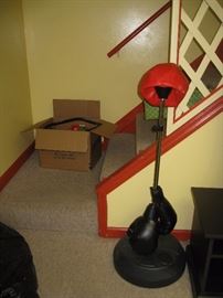 Free stand boxing stand